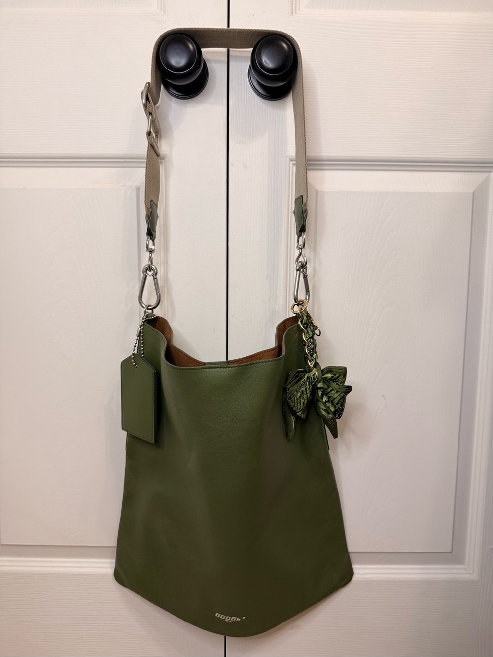 Golden Goose Deluxe Brand Leather Carry Over Slouchy Hobo Bag - Olive Green